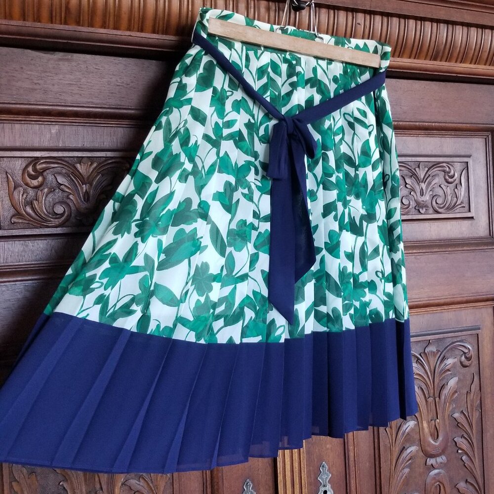 NWT Ann Taylor Skirt